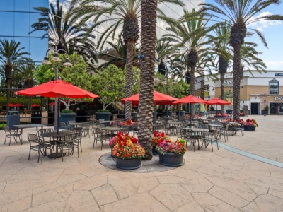 Metro Pointe Business Center