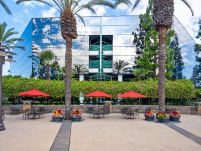 Metro Pointe Business Center