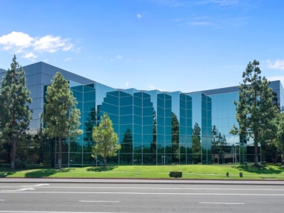 Metro Pointe Business Center