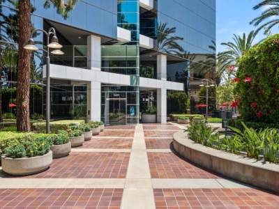 Metro Pointe Business Center